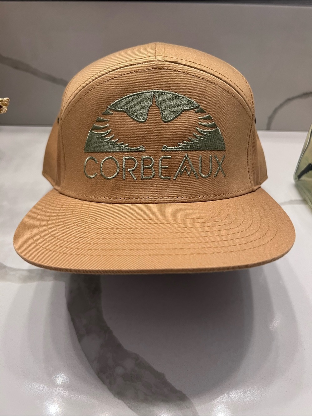 Corbeaux Leather Strap-back Hat - Tan & Sage